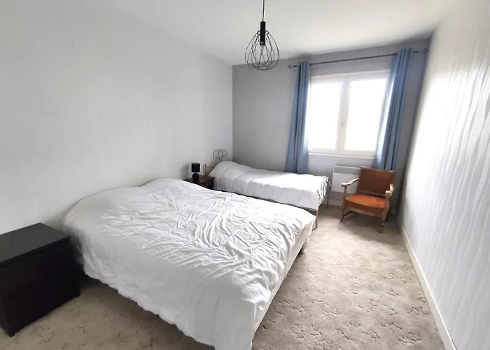 Holiday home L'ecrin De Pauline - Grande Maison Au Calme A La Campagne Lanobre